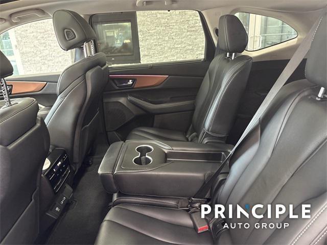 used 2022 Acura MDX car, priced at $40,000
