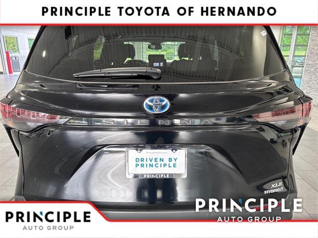 used 2024 Toyota Sienna car, priced at $41,500
