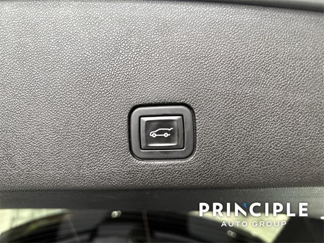 used 2023 Cadillac XT6 car, priced at $36,790