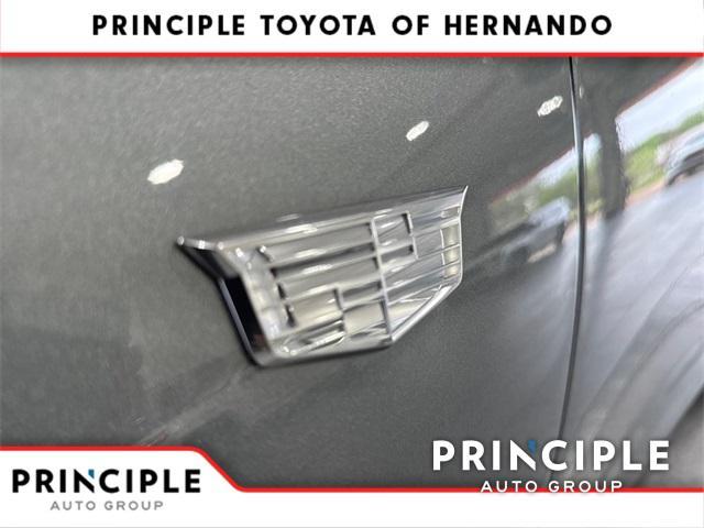 used 2023 Cadillac XT6 car, priced at $36,790