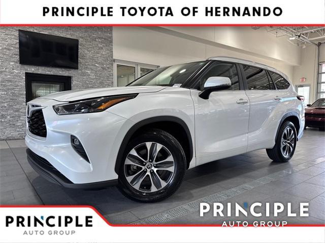 used 2024 Toyota Highlander car, priced at $45,000