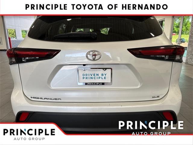 used 2024 Toyota Highlander car, priced at $45,000
