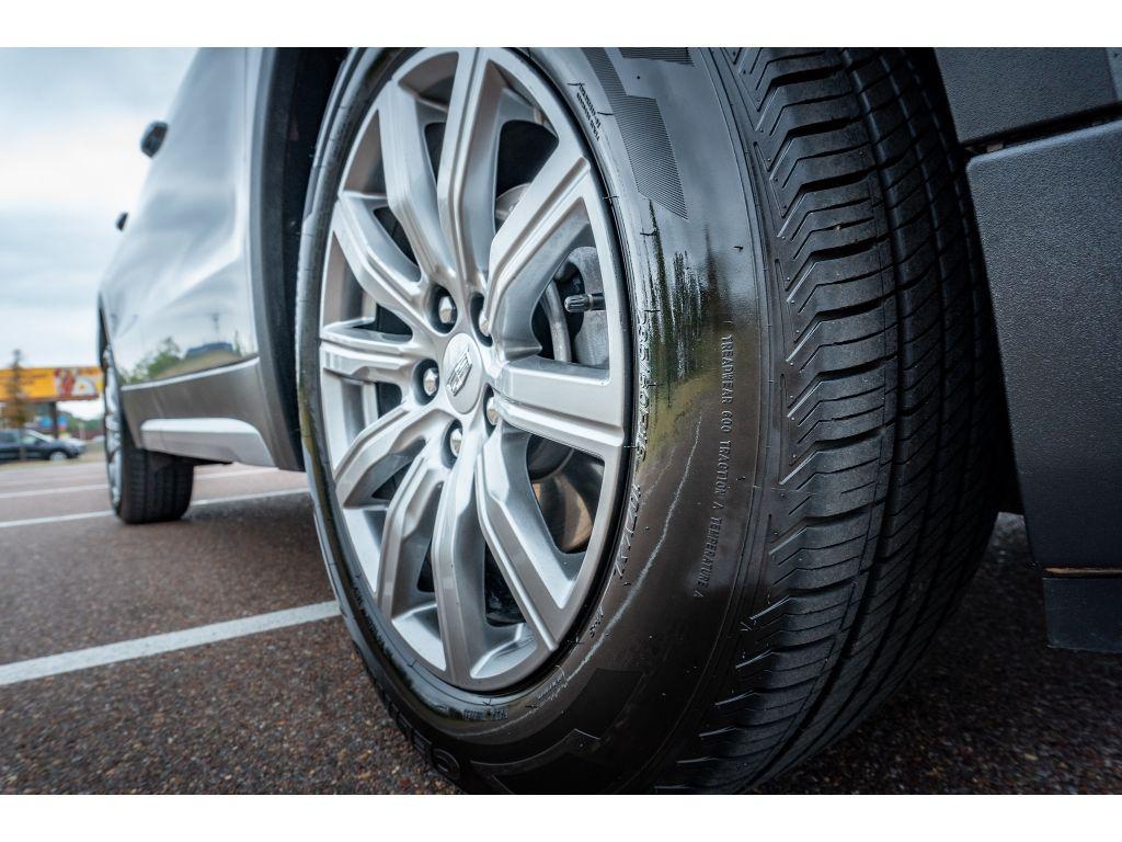 used 2023 Cadillac XT4 car, priced at $27,572