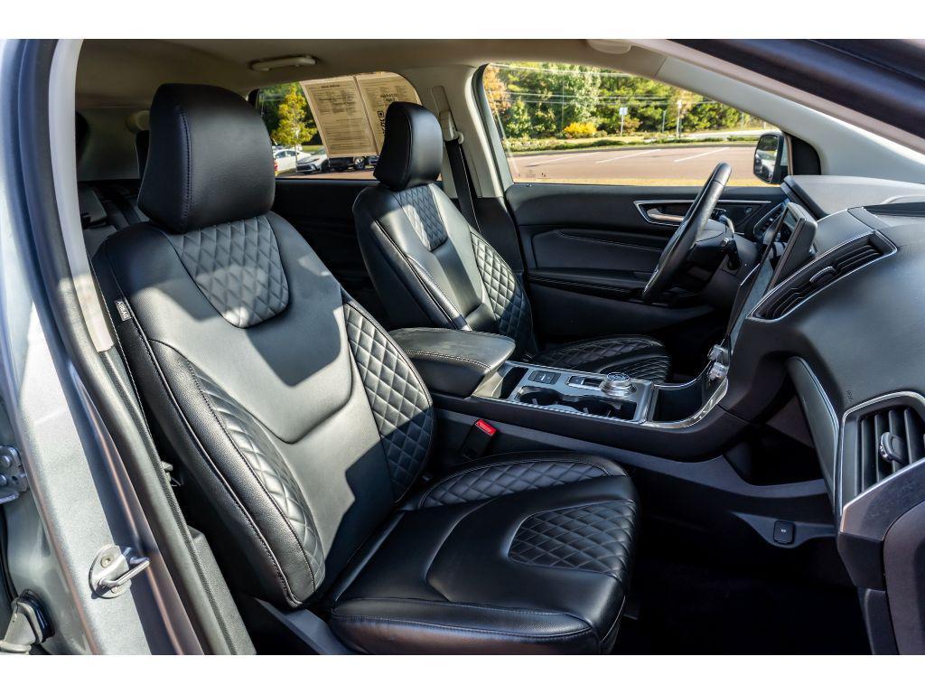 used 2024 Ford Edge car, priced at $25,000