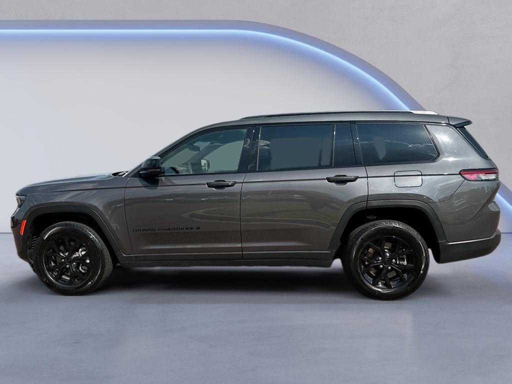 used 2024 Jeep Grand Cherokee L car, priced at $35,079