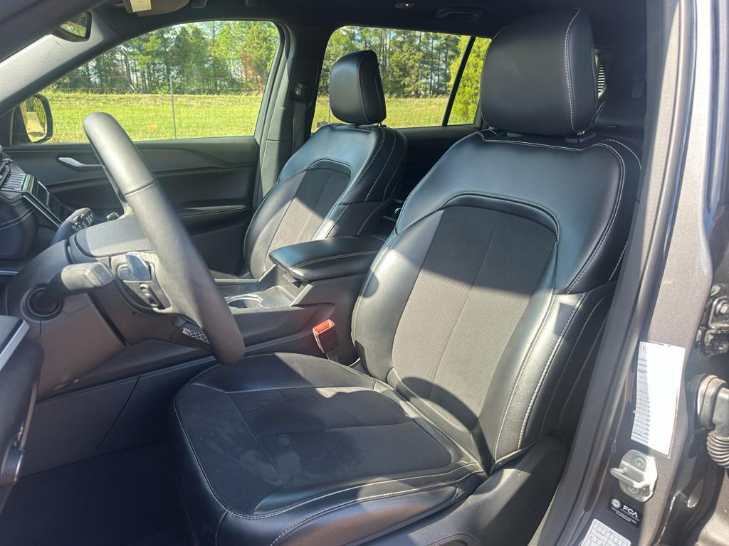 used 2024 Jeep Grand Cherokee L car, priced at $33,266