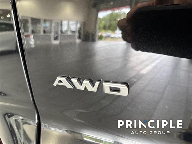 used 2024 Cadillac XT4 car, priced at $37,600