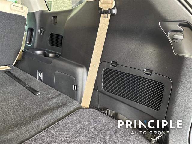 new 2025 Toyota Highlander Hybrid car, priced at $51,865