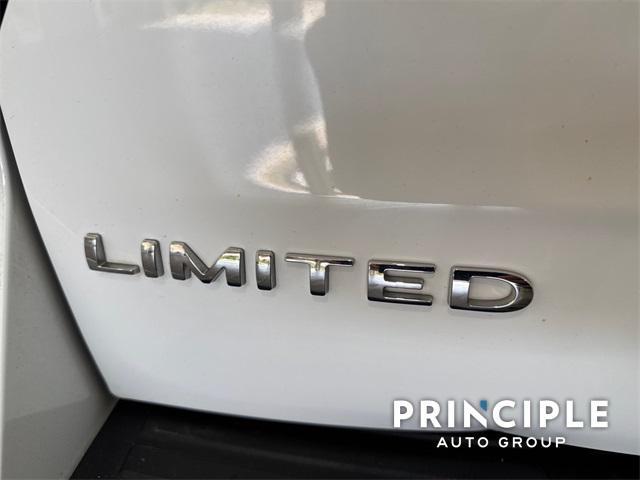 used 2023 Ford Expedition car, priced at $43,500