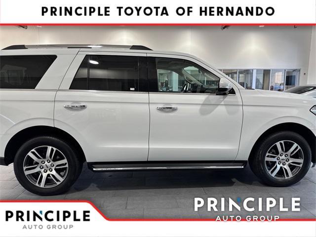 used 2023 Ford Expedition car, priced at $43,500