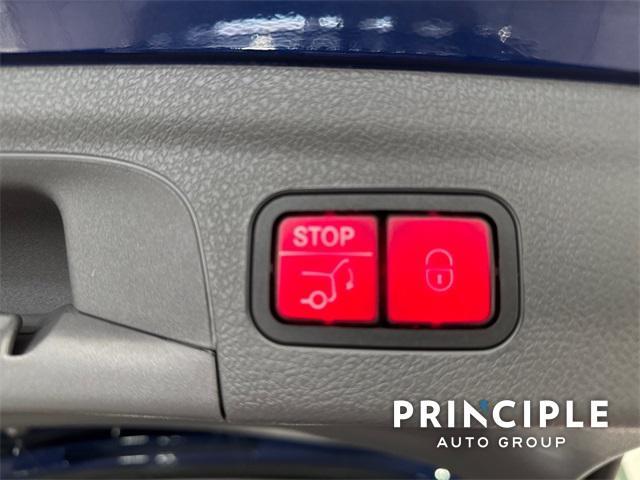 used 2020 Mercedes-Benz GLE 350 car, priced at $35,994
