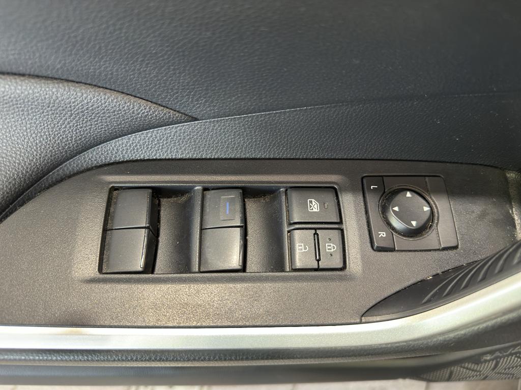 used 2021 Toyota RAV4 Hybrid car, priced at $24,934