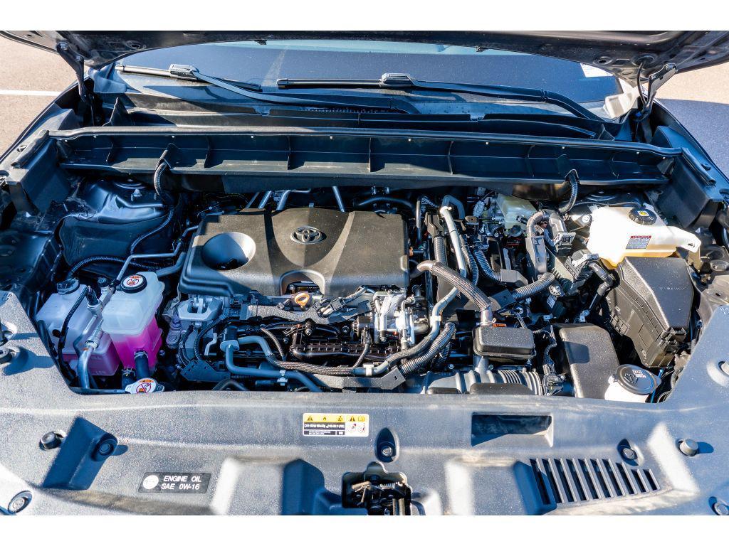 used 2020 Toyota Highlander Hybrid car, priced at $29,552