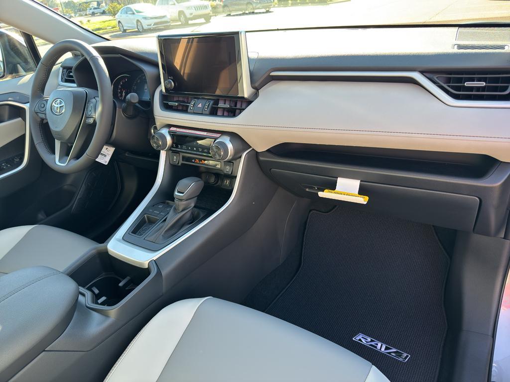 new 2025 Toyota RAV4 car