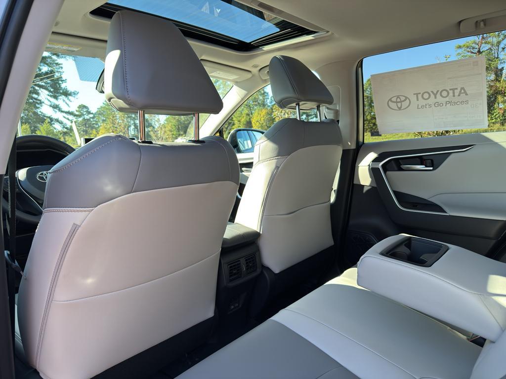 new 2025 Toyota RAV4 car