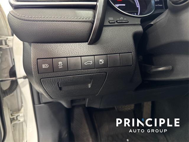 used 2018 Toyota Camry Hybrid car, priced at $17,000