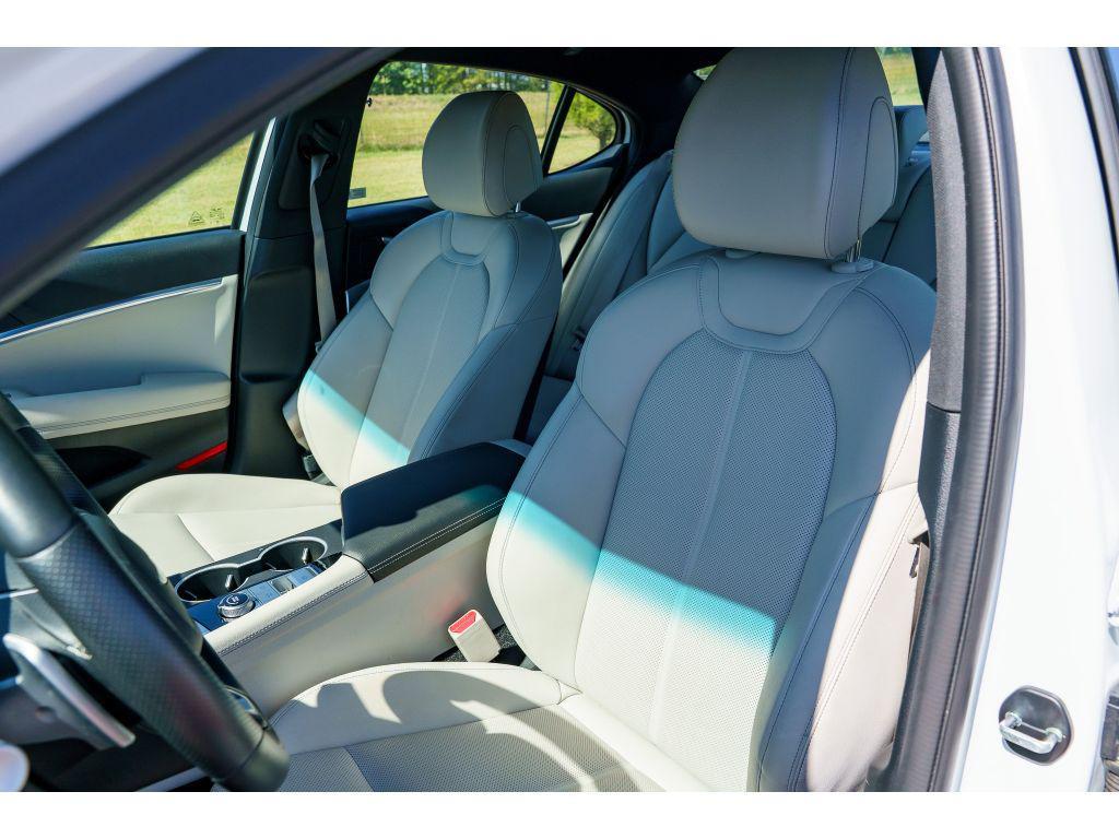 used 2025 Genesis G70 car, priced at $32,047