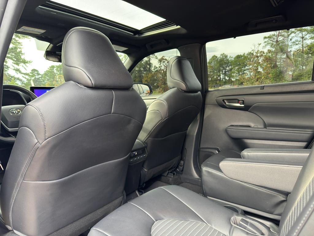used 2023 Toyota Highlander car, priced at $37,830