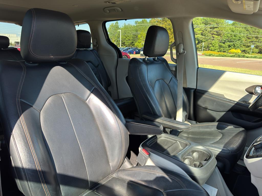 used 2018 Chrysler Pacifica car, priced at $9,580