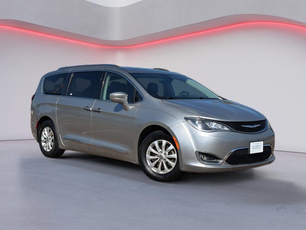 used 2018 Chrysler Pacifica car, priced at $9,580