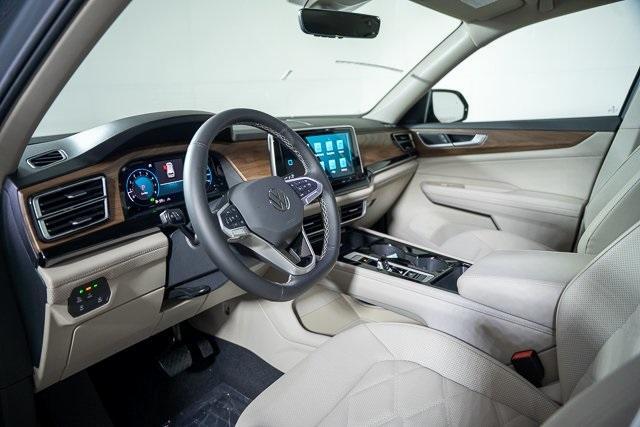 new 2025 Volkswagen Atlas car, priced at $44,531