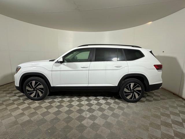 new 2025 Volkswagen Atlas car, priced at $44,954