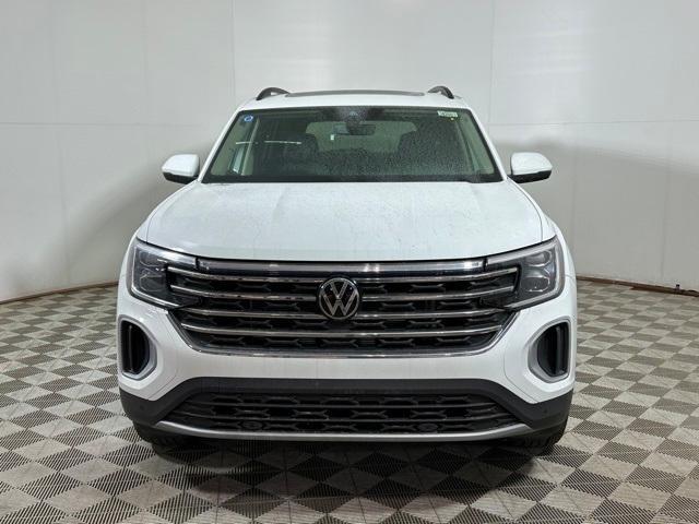 new 2025 Volkswagen Atlas car, priced at $44,954