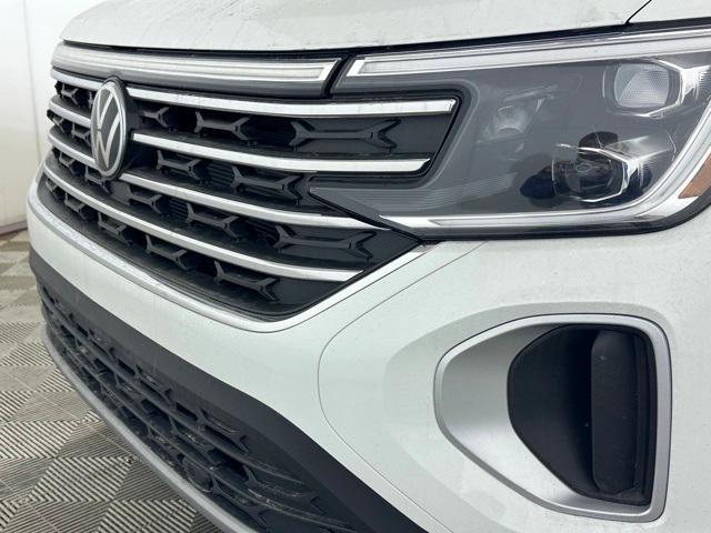 new 2025 Volkswagen Atlas car, priced at $44,954