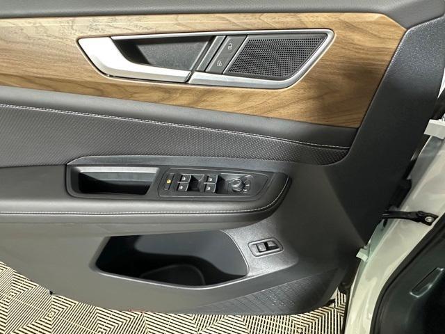 new 2025 Volkswagen Atlas car, priced at $44,954