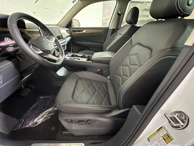 new 2025 Volkswagen Atlas car, priced at $44,954