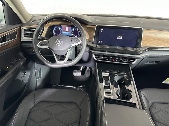 new 2025 Volkswagen Atlas car, priced at $44,954