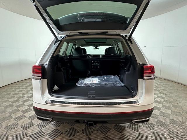 new 2025 Volkswagen Atlas car, priced at $44,954