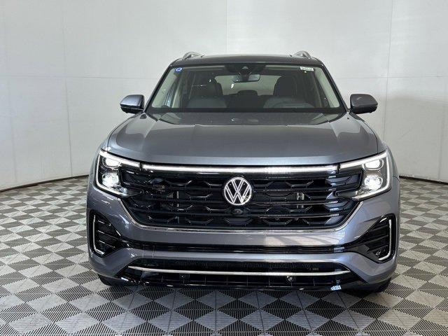 new 2024 Volkswagen Atlas car, priced at $50,454