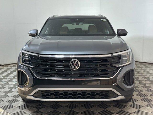 new 2024 Volkswagen Atlas Cross Sport car, priced at $39,154