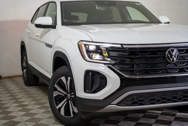 new 2025 Volkswagen Atlas Cross Sport car, priced at $39,322