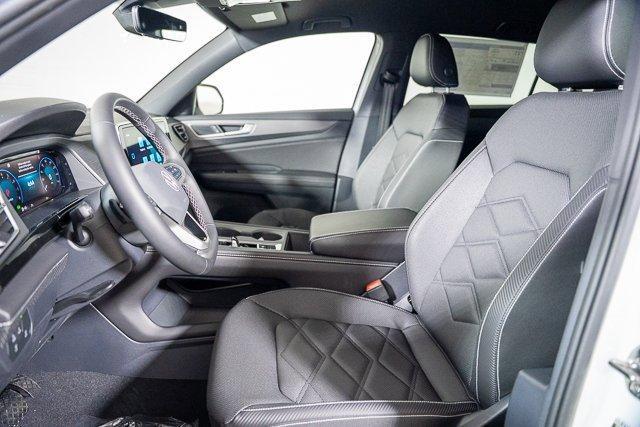 new 2025 Volkswagen Atlas Cross Sport car, priced at $38,322