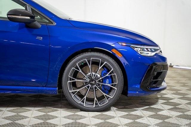 new 2025 Volkswagen Golf R car