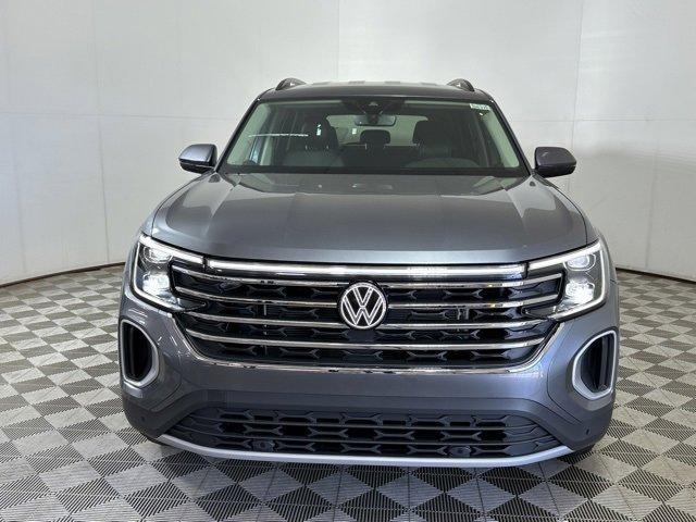 new 2024 Volkswagen Atlas car, priced at $39,151