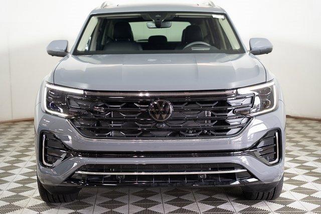 new 2025 Volkswagen Atlas car, priced at $56,653