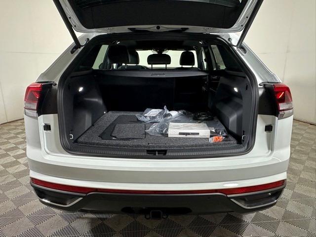 new 2025 Volkswagen Atlas Cross Sport car, priced at $44,510