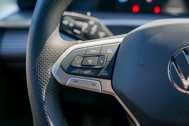new 2025 Volkswagen Tiguan car, priced at $37,183