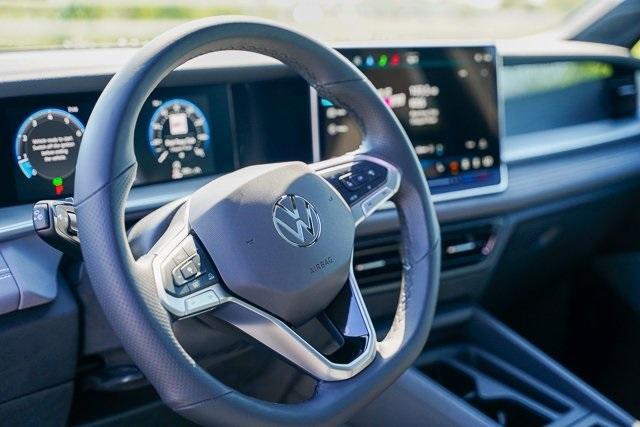 new 2025 Volkswagen Tiguan car, priced at $37,183