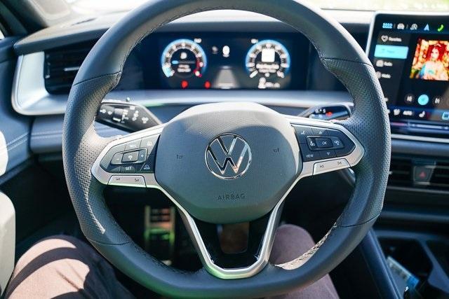 new 2025 Volkswagen Tiguan car, priced at $37,183