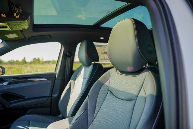 new 2025 Volkswagen Tiguan car, priced at $37,183