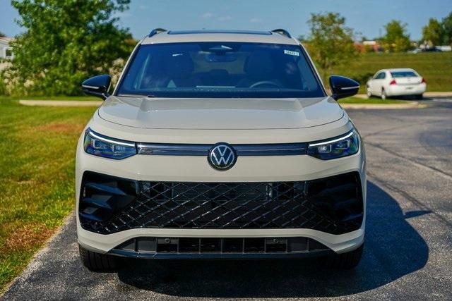 new 2025 Volkswagen Tiguan car, priced at $37,183