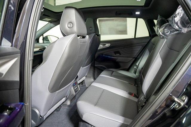 new 2025 Volkswagen ID.4 car, priced at $52,937