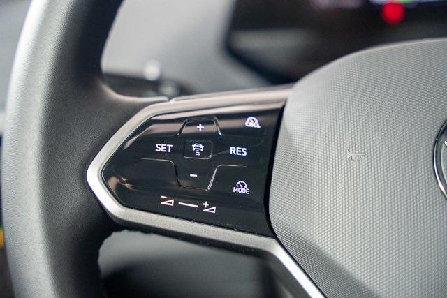 new 2025 Volkswagen ID.4 car, priced at $52,937