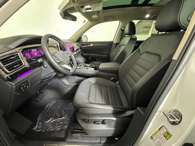 new 2025 Volkswagen Atlas car, priced at $49,637