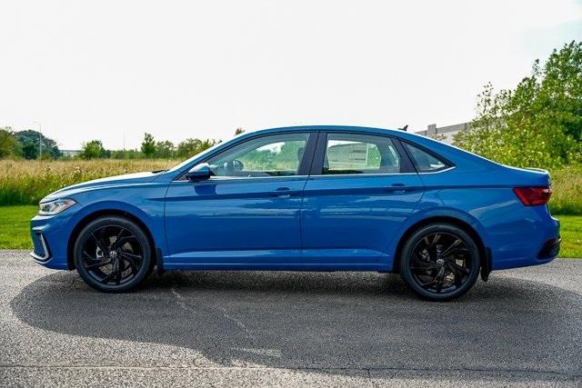 new 2025 Volkswagen Jetta car, priced at $24,677