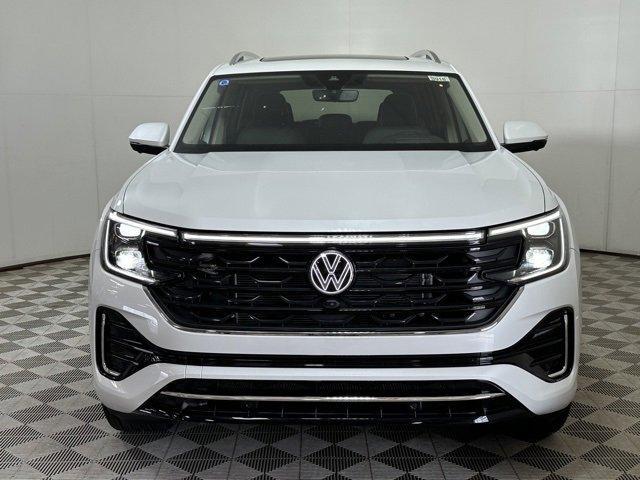 new 2024 Volkswagen Atlas car, priced at $50,833